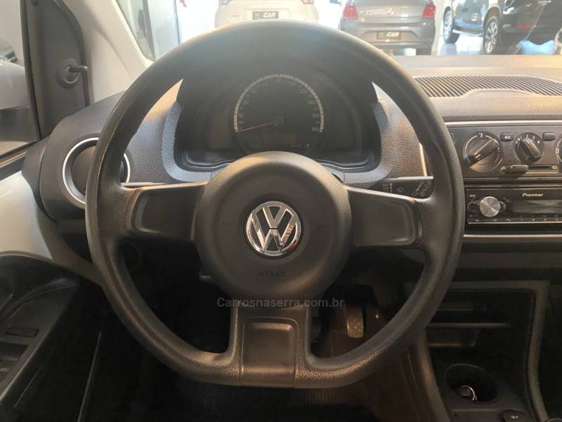 VOLKSWAGEN - UP 1.0 MPI MOVE UP 12V FLEX 2P MANUAL - 2015/2016 - Branca - R$ 42.900,00