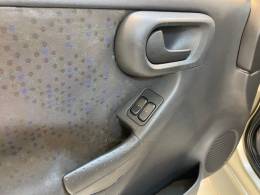 CHEVROLET - CORSA 1.4 MPFI MAXX 8V FLEX 4P MANUAL - 2012/2012 - Bege - R$ 35.900,00