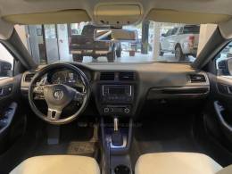 VOLKSWAGEN - JETTA 2.0 COMFORTLINE FLEX 4P TIPTRONIC - 2011/2012 - Preta - R$ 59.900,00