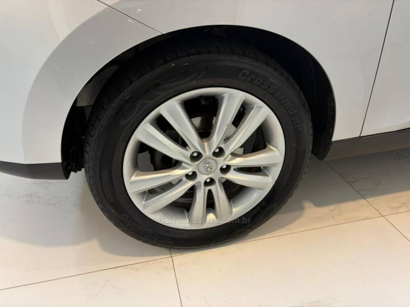 HYUNDAI - IX35 2.0 MPFI GLS 16V FLEX 4P AUTOMÁTICO - 2011/2012 - Prata - R$ 63.900,00