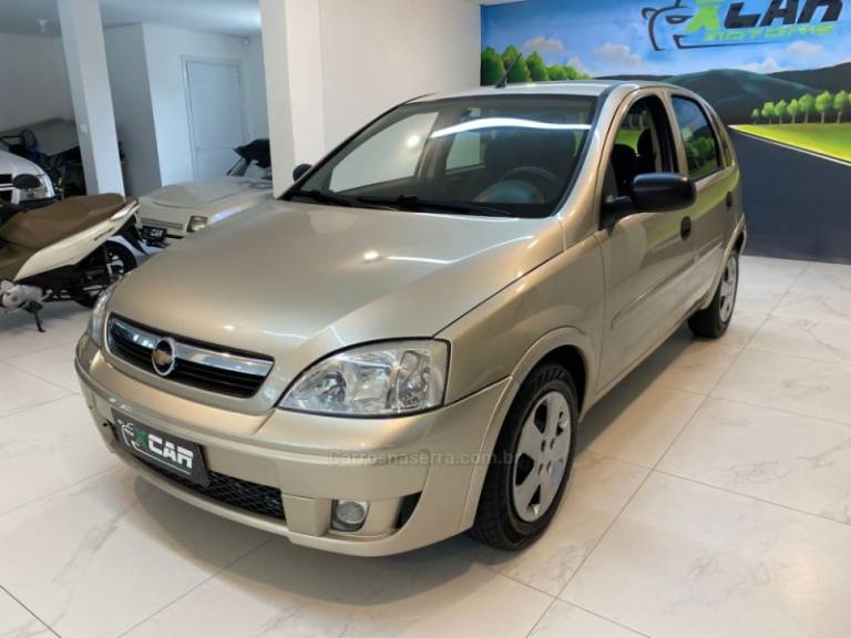 CHEVROLET - CORSA 1.4 MPFI MAXX 8V FLEX 4P MANUAL - 2012/2012 - Bege - R$ 35.900,00