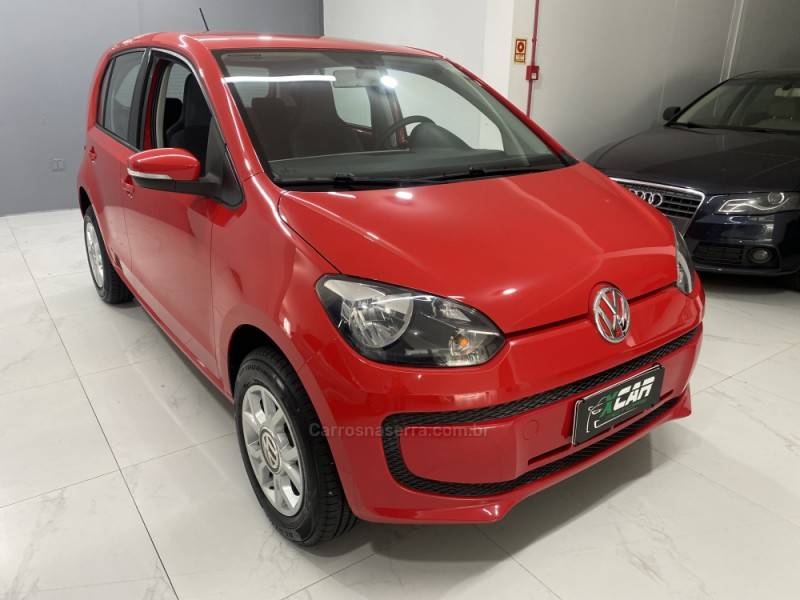 VOLKSWAGEN - UP 1.0 MPI MOVE UP 12V FLEX 2P MANUAL - 2014/2015 - Vermelha - R$ 39.900,00