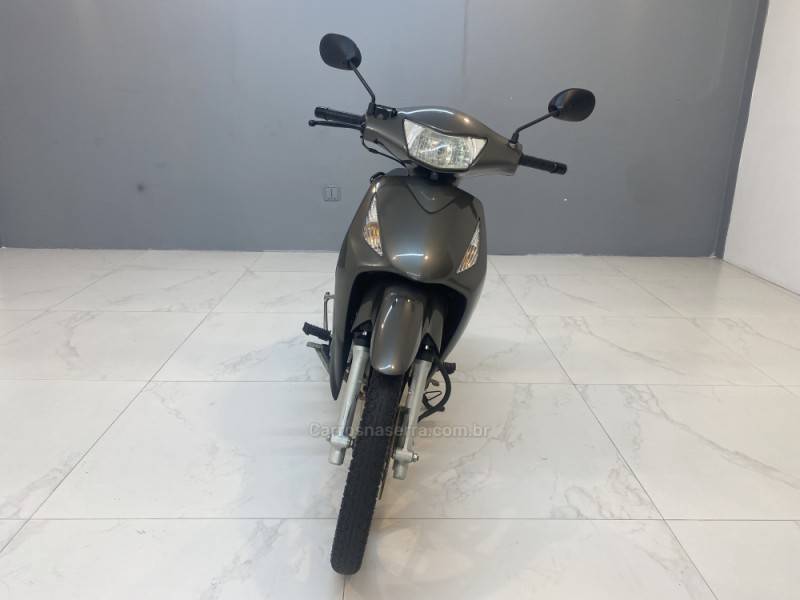 HONDA - BIZ 125 EX - 2009/2009 - Cinza - R$ 9.900,00