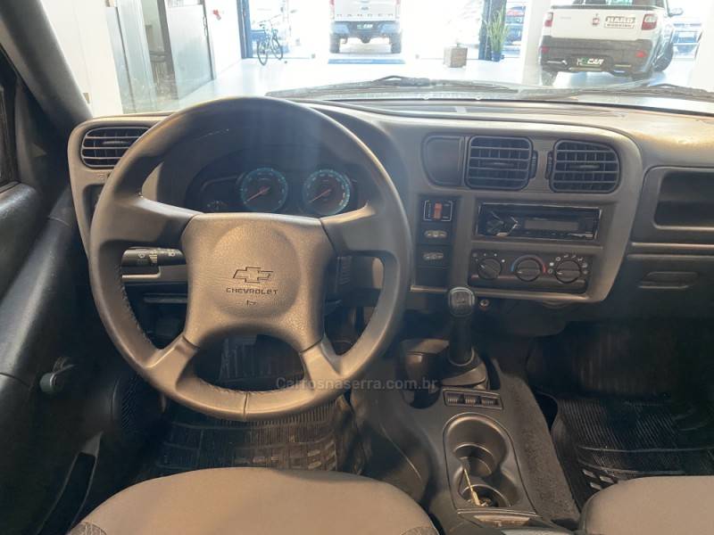 CHEVROLET - BLAZER 2.4 MPFI ADVANTAGE 4X2 8V GASOLINA 4P MANUAL - 2011/2011 - Branca - R$ 45.900,00