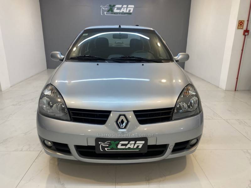 RENAULT - CLIO 1.6 PRIVILÉGE SEDAN 16V FLEX 4P MANUAL - 2007/2007 - Prata - R$ 22.900,00