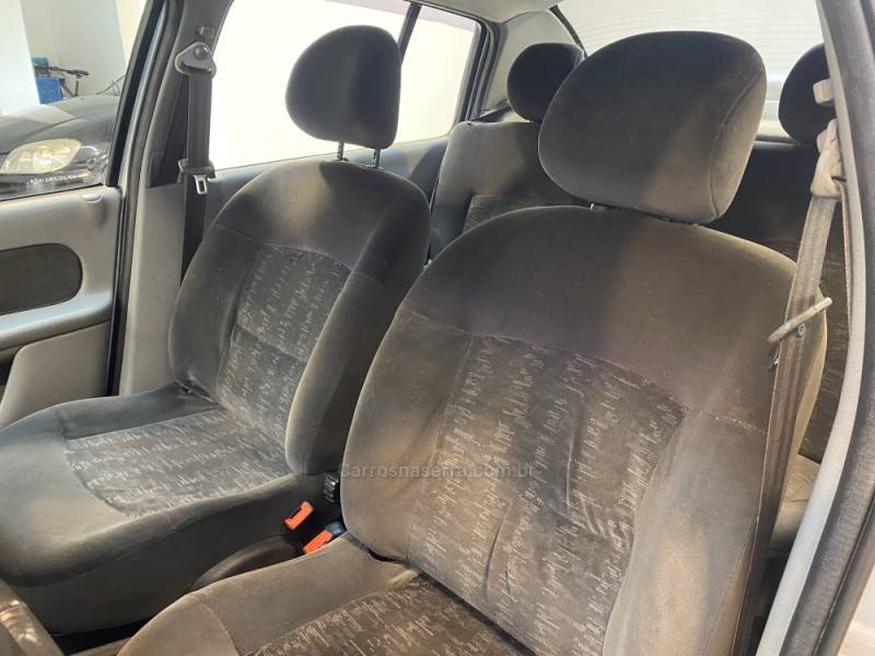 RENAULT - CLIO 1.6 PRIVILÉGE SEDAN 16V FLEX 4P MANUAL - 2007/2007 - Prata - R$ 22.900,00