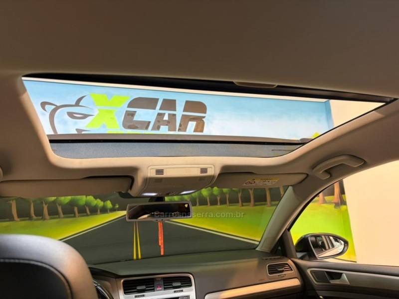 VOLKSWAGEN - GOLF 1.4 TSI COMFORTLINE 16V GASOLINA 4P AUTOMÁTICO - 2015/2015 - Branca - R$ 78.900,00