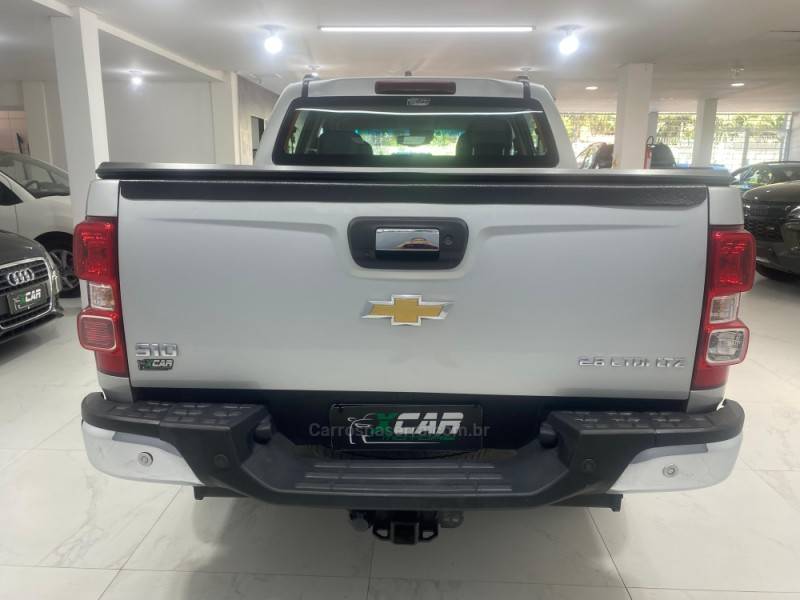 CHEVROLET - S10 2.8 LT 4X4 CD 16V TURBO DIESEL 4P AUTOMÁTICO - 2018/2019 - Prata - R$ 159.900,00