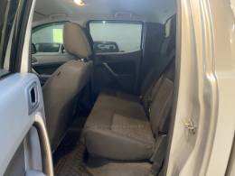 FORD - RANGER 2.2 XLS 4X4 CD 16V DIESEL 4P AUTOMÁTICO - 2019/2019 - Prata - R$ 132.900,00