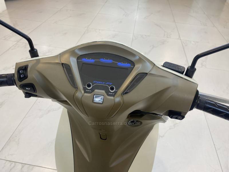 HONDA - BIZ 125 EX - 2021/2021 - Branca - R$ 16.900,00