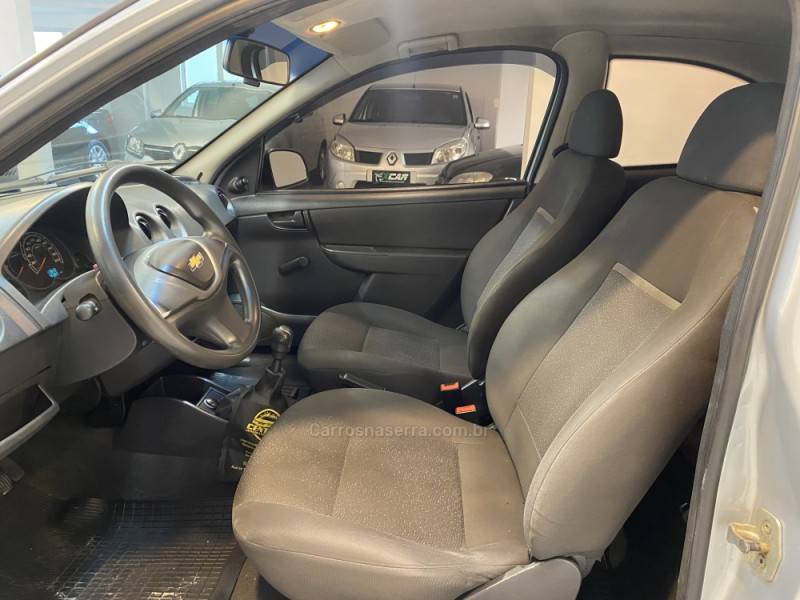 CHEVROLET - CELTA 1.0 MPFI LS 8V FLEX 2P MANUAL - 2011/2012 - Prata - R$ 23.900,00