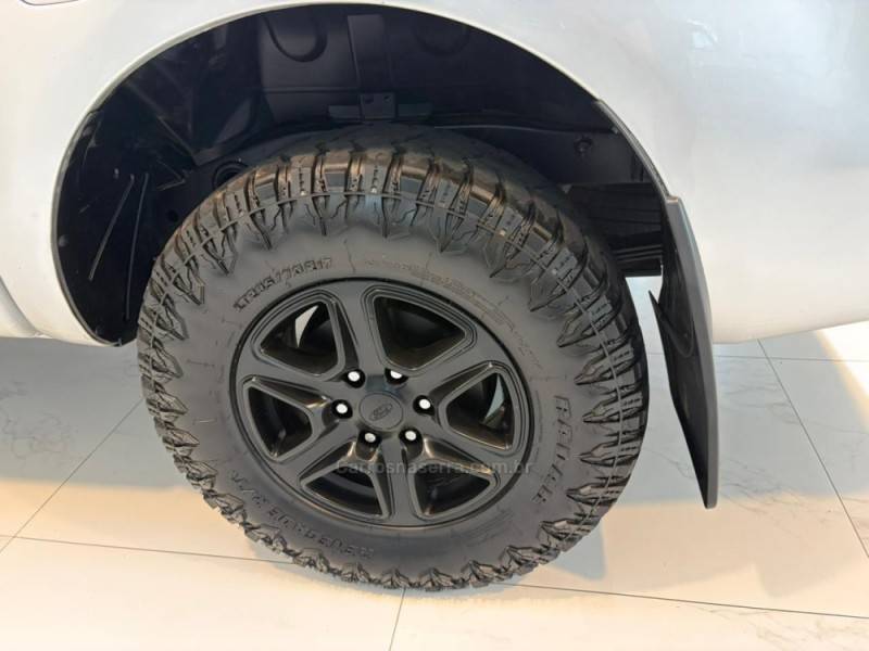 FORD - RANGER 2.2 XLS 4X4 CD 16V DIESEL 4P AUTOMÁTICO - 2014/2014 - Prata - R$ 104.900,00