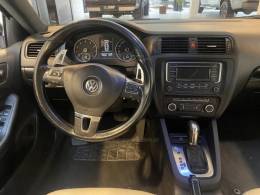 VOLKSWAGEN - JETTA 2.0 COMFORTLINE FLEX 4P TIPTRONIC - 2011/2012 - Preta - R$ 59.900,00
