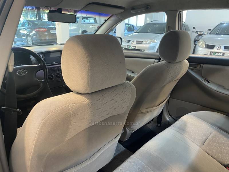 TOYOTA - COROLLA 1.8 XEI 16V GASOLINA 4P AUTOMÁTICO - 2002/2003 - Prata - R$ 36.900,00