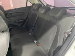 CHEVROLET - ONIX 1.0 JOY BLACK 8V FLEX 4P MANUAL - 2021/2021 - Branca - R$ 62.900,00