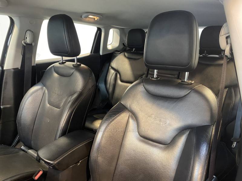 JEEP - COMPASS 2.0 16V FLEX LONGITUDE AUTOMÁTICO - 2017/2017 - Preta - R$ 93.900,00