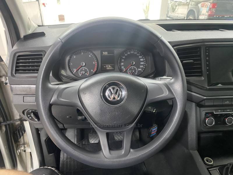 VOLKSWAGEN - AMAROK 2.0 SE 4X4 CD 16V TURBO INTERCOOLER DIESEL 4P MANUAL - 2018/2018 - Prata - R$ 107.900,00