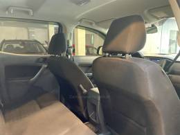 FORD - RANGER 2.2 XLS 4X4 CD 16V DIESEL 4P AUTOMÁTICO - 2019/2019 - Prata - R$ 132.900,00