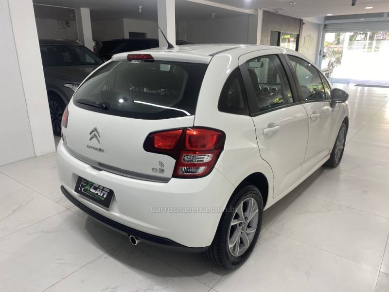 CITROËN - C3 1.6 EXCLUSIVE BVA 16V FLEX 4P AUTOMÁTICO - 2015/2015 - Branca - R$ 48.900,00