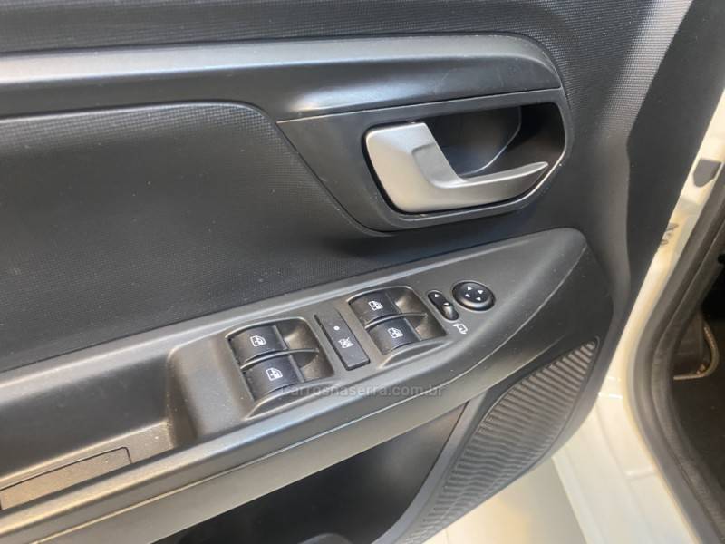 FIAT - STRADA 1.3 VOLCANO CD 8V FLEX 4P MANUAL - 2022/2022 - Branca - R$ 104.900,00