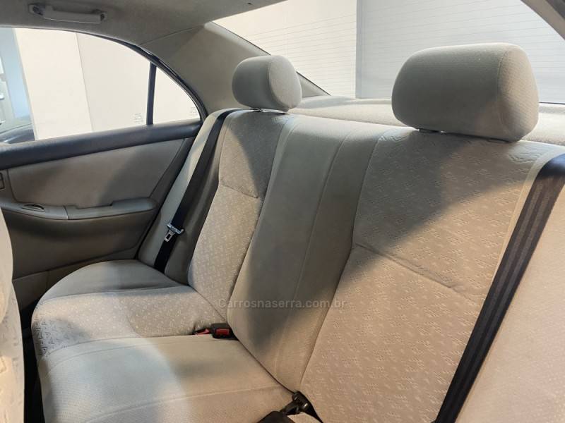 TOYOTA - COROLLA 1.8 XEI 16V GASOLINA 4P AUTOMÁTICO - 2002/2003 - Prata - R$ 36.900,00