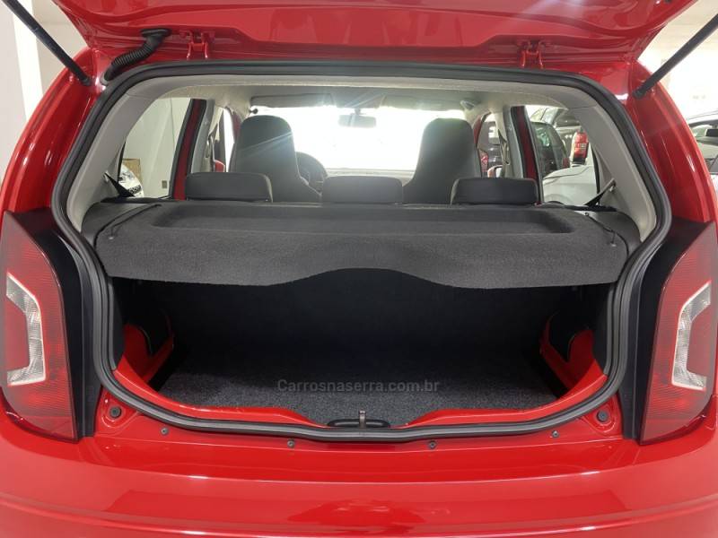 VOLKSWAGEN - UP 1.0 MPI MOVE UP 12V FLEX 2P MANUAL - 2014/2015 - Vermelha - R$ 39.900,00