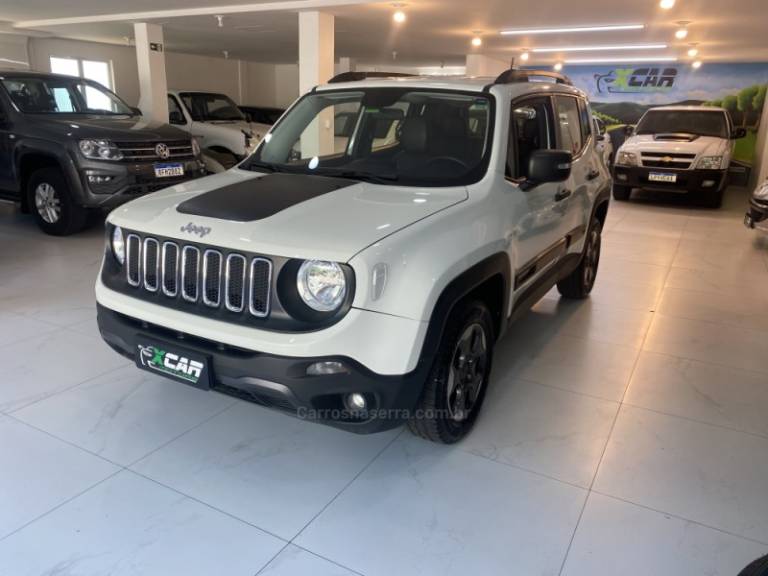 JEEP - RENEGADE 2.0 16V TURBO DIESEL SPORT 4P 4X4 AUTOMÁTICO - 2015/2016 - Branca - R$ 75.900,00
