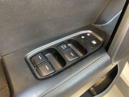HYUNDAI - CRETA 1.6 16V ATTITUDE FLEX AUTOMÁTICO - 2020/2020 - Branca - R$ 93.900,00