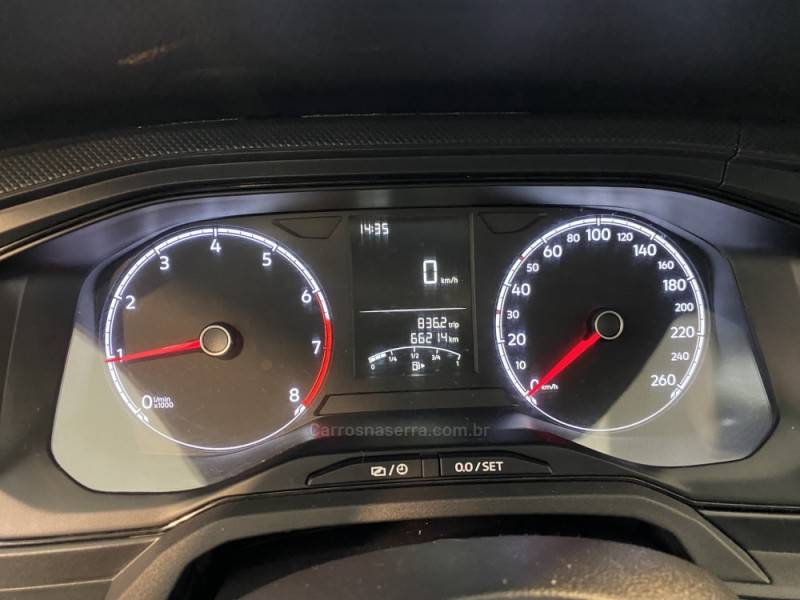 VOLKSWAGEN - POLO 1.0 MPI TRACK 4P MANUAL - 2023/2024 - Branca - R$ 72.900,00