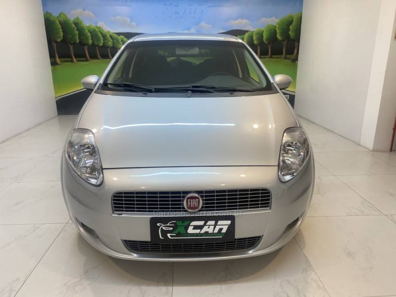 FIAT - PUNTO 1.4 ELX 8V FLEX 4P MANUAL - 2009/2010 - Prata - R$ 33.900,00