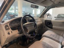 FORD - RANGER 2.5 XL 4X4 CS 8V DIESEL 2P MANUAL - 1999/2000 - Branca - R$ 63.900,00