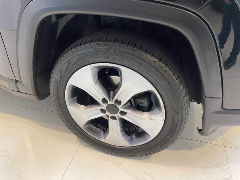 JEEP - COMPASS 2.0 16V FLEX LONGITUDE AUTOMÁTICO - 2017/2017 - Preta - R$ 93.900,00