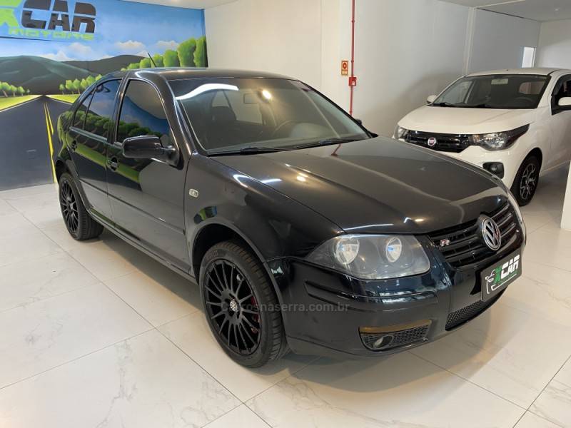 VOLKSWAGEN - BORA 2.0 MI COMFORTLINE 8V 4P AUTOMÁTICO - 2008/2009 - Preta - R$ 39.900,00