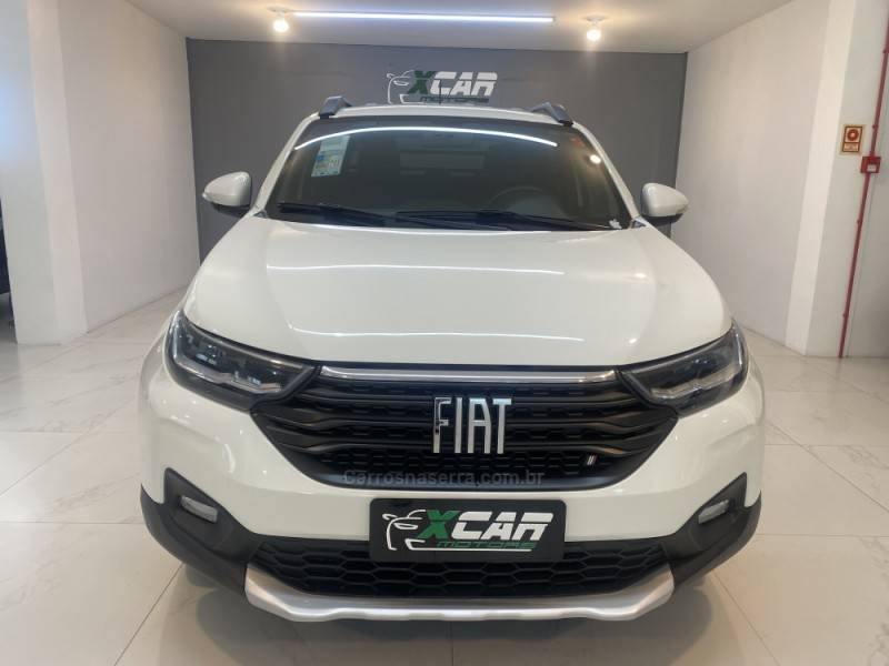 FIAT - STRADA 1.3 VOLCANO CD 8V FLEX 4P MANUAL - 2022/2022 - Branca - R$ 104.900,00