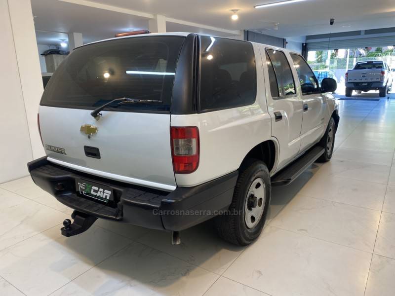 CHEVROLET - BLAZER 2.4 MPFI ADVANTAGE 4X2 8V GASOLINA 4P MANUAL - 2011/2011 - Branca - R$ 45.900,00