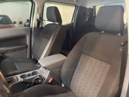 FORD - RANGER 2.2 XLS 4X4 CD 16V DIESEL 4P AUTOMÁTICO - 2019/2019 - Prata - R$ 132.900,00