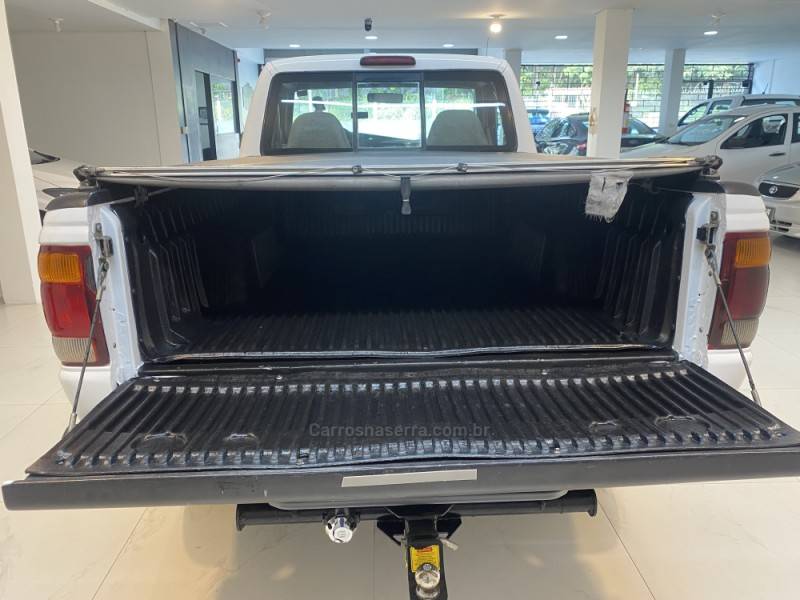FORD - RANGER 2.5 XL 4X4 CS 8V DIESEL 2P MANUAL - 1999/2000 - Branca - R$ 63.900,00