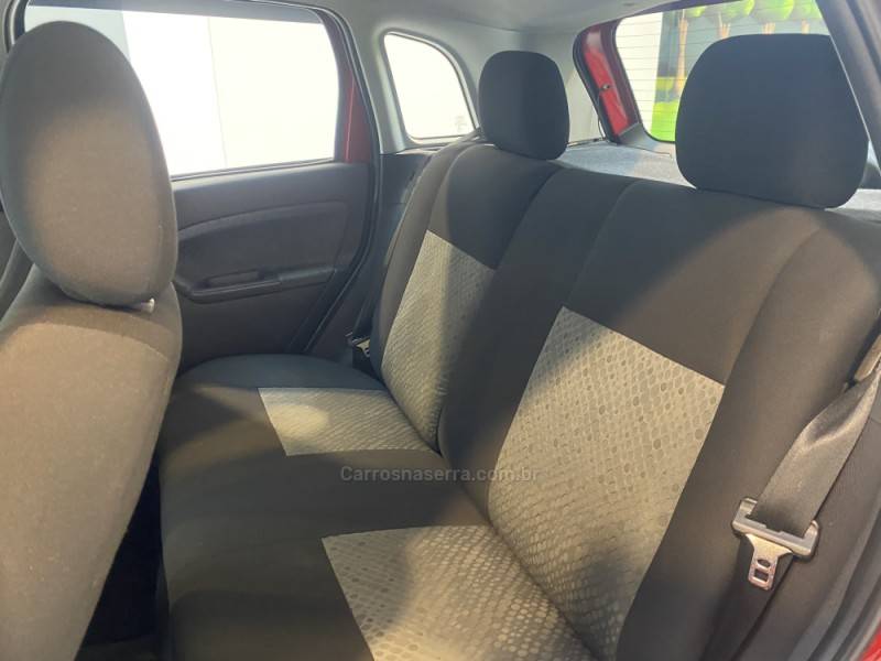FORD - FIESTA 1.6 ROCAM SE 8V FLEX 4P MANUAL - 2014/2014 - Vermelha - R$ 39.900,00