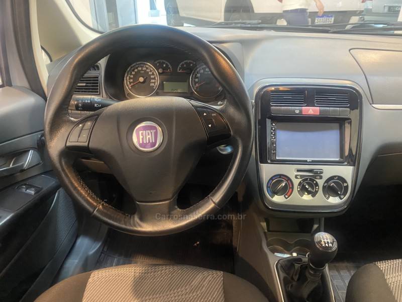 FIAT - PUNTO 1.4 ELX 8V FLEX 4P MANUAL - 2009/2010 - Prata - R$ 33.900,00
