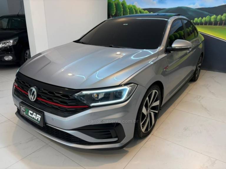 VOLKSWAGEN - JETTA 2.0 16V TSI GLI 350 GASOLINA 4P AUTOMÁTICO - 2020/2020 - Prata - R$ 159.900,00