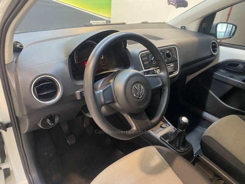 VOLKSWAGEN - UP 1.0 MPI TAKE UP 12V FLEX 4P MANUAL - 2016/2016 - Branca - R$ 45.900,00