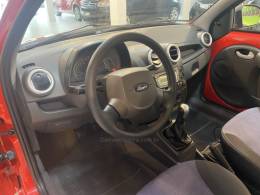 FORD - KA 1.0 MPI CLASS 8V FLEX 2P MANUAL - 2013/2013 - Vermelha - R$ 33.900,00