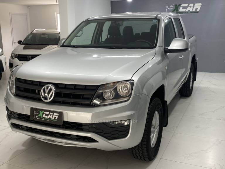 VOLKSWAGEN - AMAROK 2.0 SE 4X4 CD 16V TURBO INTERCOOLER DIESEL 4P MANUAL - 2018/2018 - Prata - R$ 107.900,00