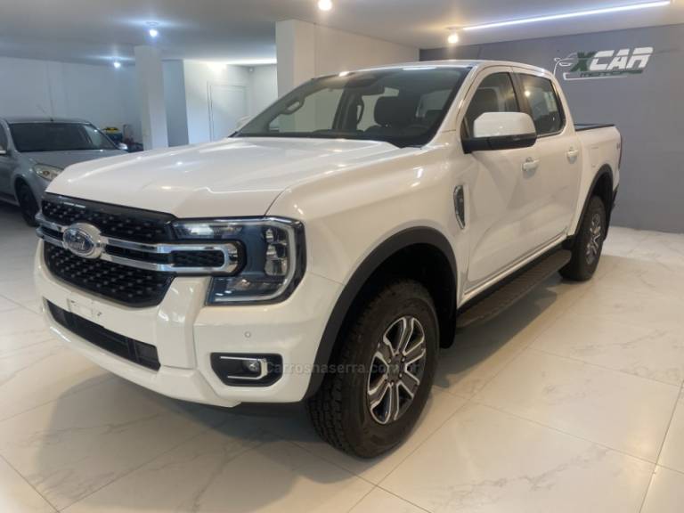 FORD - RANGER 3.0 V6 XLT CD TURBO 4X4 DIESEL 4P AUTOMÁTICO - 2024/2025 - Branca - R$ 299.900,00