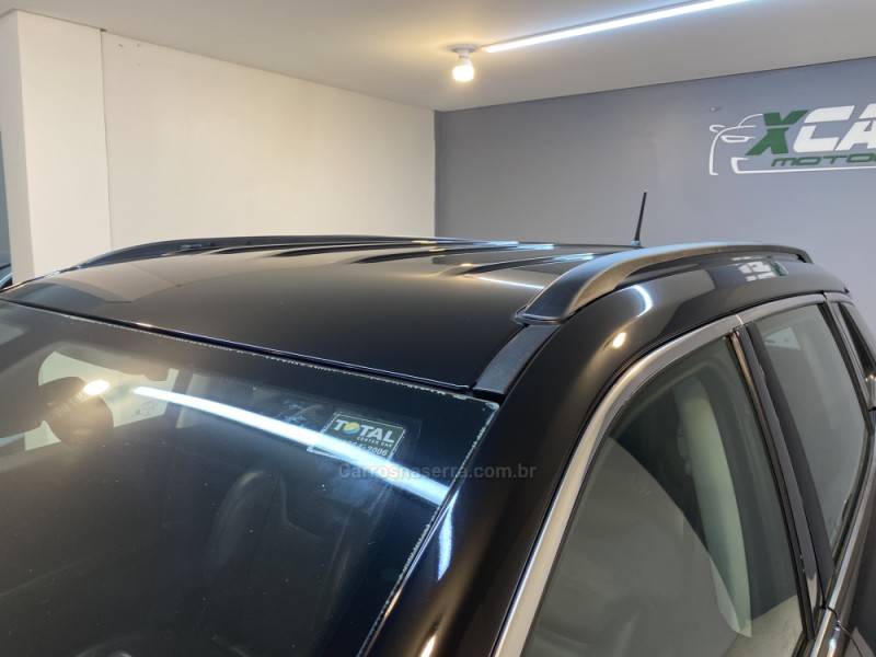 JEEP - COMPASS 2.0 16V FLEX LONGITUDE AUTOMÁTICO - 2017/2017 - Preta - R$ 93.900,00