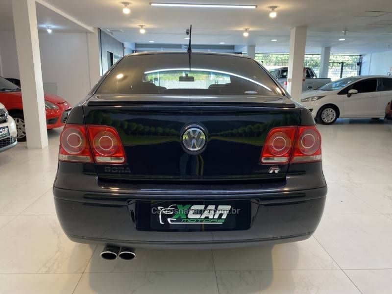 VOLKSWAGEN - BORA 2.0 MI COMFORTLINE 8V 4P AUTOMÁTICO - 2008/2009 - Preta - R$ 39.900,00