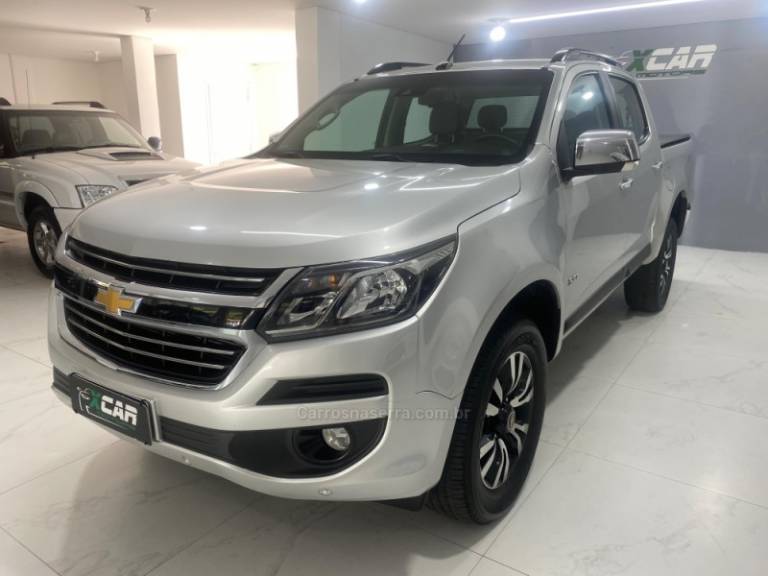 CHEVROLET - S10 2.8 LT 4X4 CD 16V TURBO DIESEL 4P AUTOMÁTICO - 2018/2019 - Prata - R$ 159.900,00