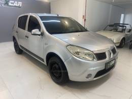 RENAULT - SANDERO 1.0 EXPRESSION 16V FLEX 4P MANUAL - 2011/2011 - Prata - R$ 29.900,00