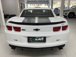 CHEVROLET - CAMARO 6.2 2SS COUPÉ V8 GASOLINA 2P AUTOMÁTICO - 2011/2011 - Branca - R$ 204.900,00