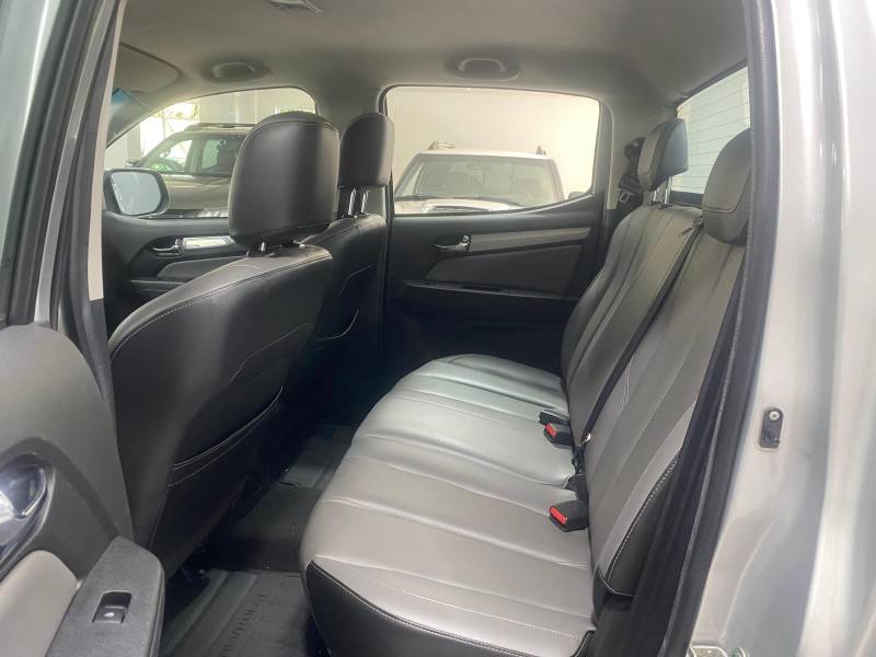 CHEVROLET - S10 2.8 LT 4X4 CD 16V TURBO DIESEL 4P AUTOMÁTICO - 2018/2019 - Prata - R$ 159.900,00